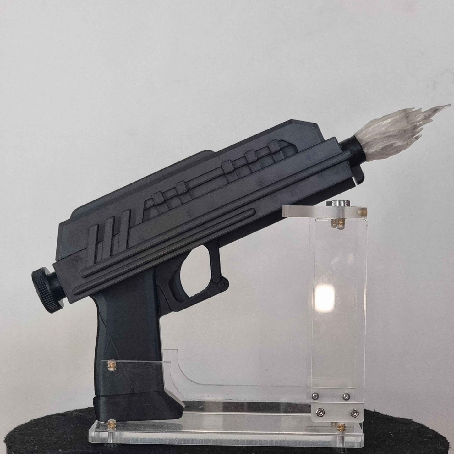 Blaster DC-17 side view right 3D printed prop NMT's Workshop